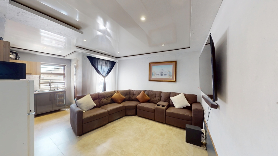 3 Bedroom Property for Sale in Harare Western Cape